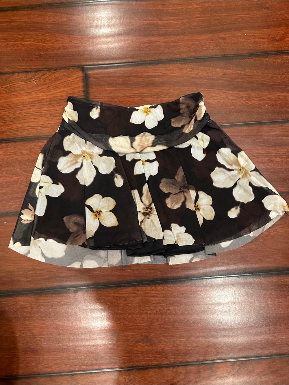 Women’s tropical mini skirt